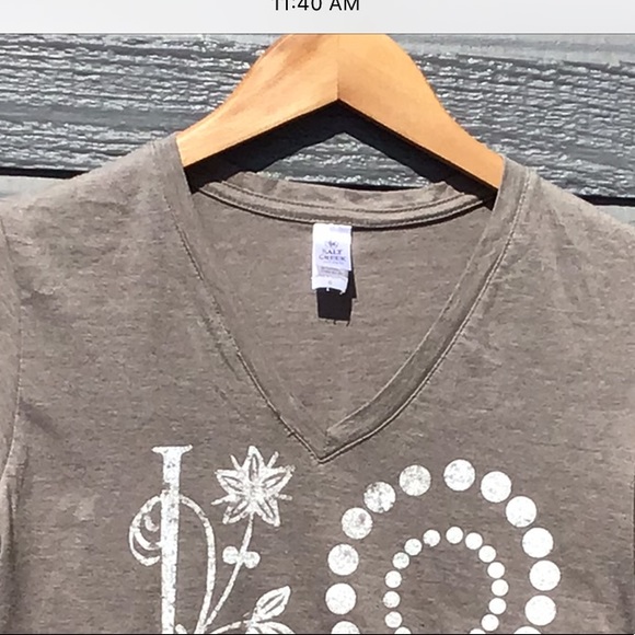 L.O.V.E.T-shirt with flirty boho lettering, Size S - Picture 4 of 5